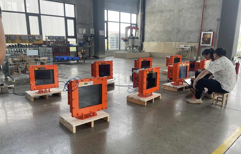 多臺防爆電腦一體機(jī)進(jìn)入調(diào)試完畢，即將在煤礦生產(chǎn)中發(fā)揮大作用！